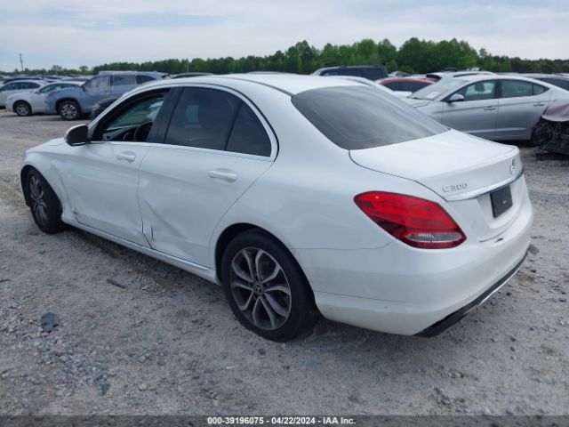 55SWF4JB9HU226355 Mercedes-Benz C 300 Luxury/sport