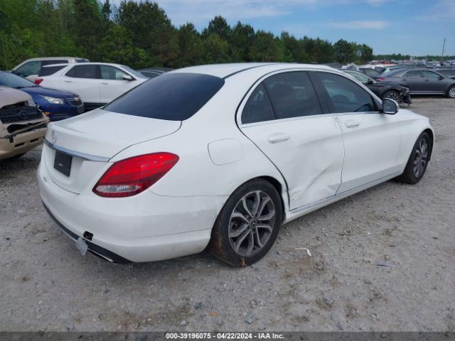 55SWF4JB9HU226355 Mercedes-Benz C 300 Luxury/sport