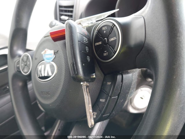 KIA Soul 2014 KNDJN2A25E7070898 Image 11
