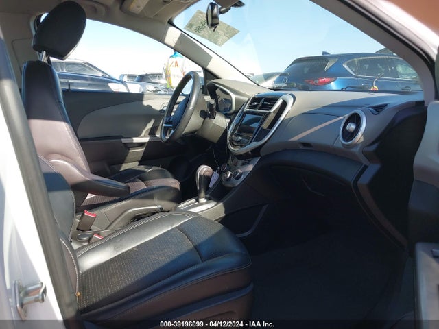 Chevrolet Sonic Premier Auto 2019 1G1JF5SB6K4129735 Image 5