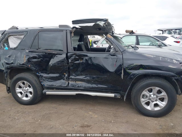 Toyota 4RUNNER SR5 2021 JTEEU5JR3M5236909 Image 13