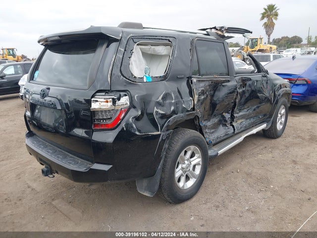 Toyota 4RUNNER SR5 2021 JTEEU5JR3M5236909 Image 4