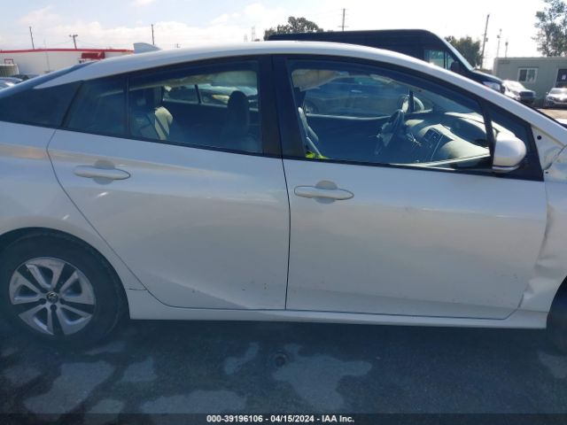 JTDKARFU1G3500357 Toyota Prius Four