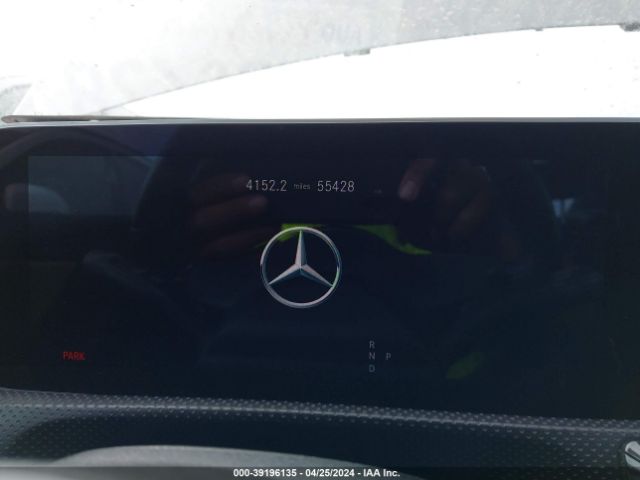 WDD3G4EB4KW028478 Mercedes-Benz A 220