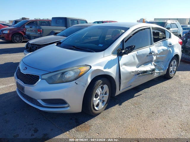 KIA FORTE LX 2015 KNAFK4A64F5329923 Image 2