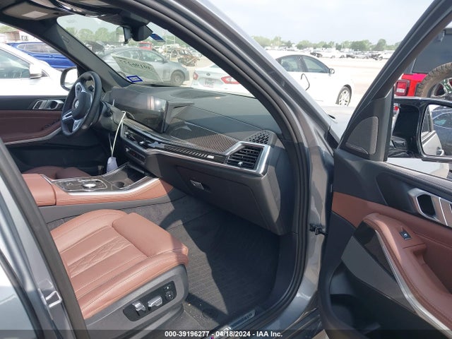 BMW X5 M60i 2024 5UX33EU09R9U20262 Image 5