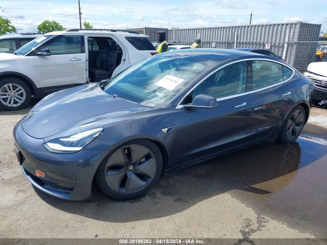 Tesla Model 3 Long Range Dual Motor All-wheel Drive 2020 5YJ3E1EB8LF616923 Image 2