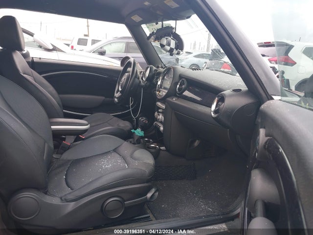 2010 MINI COOPER S WMWMS3C50ATZ84882 Photo 4