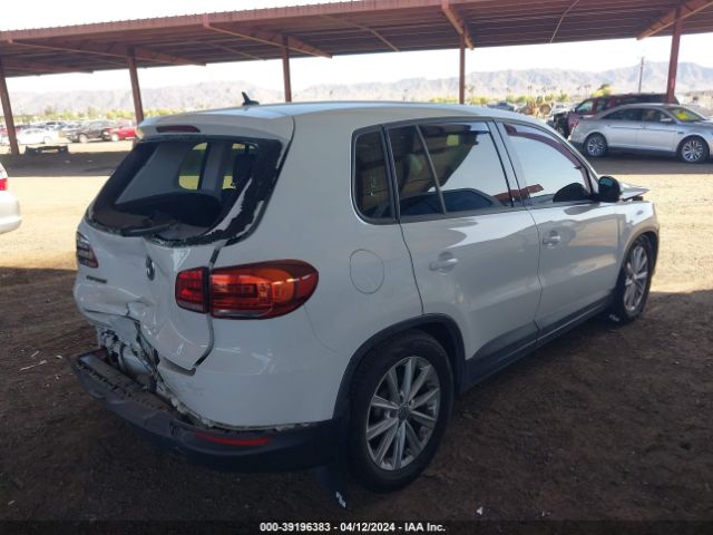 WVGBV7AX8HK042488 Volkswagen Tiguan 2.0t/2.0t S