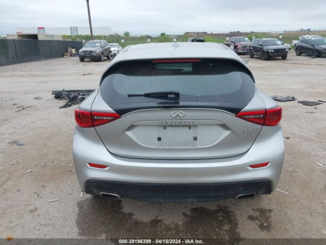 SJKCH5CP9JA050836 Infiniti Qx30 Luxury