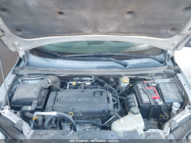 Chevrolet Sonic Lt Auto 2014 1G1JC5SG4E4100694 Image 10