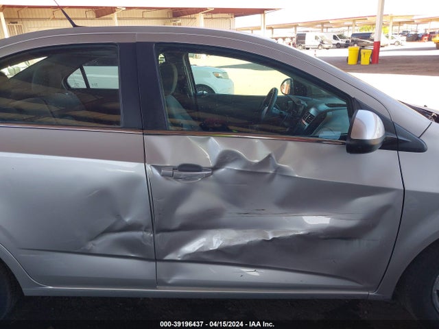 Chevrolet Sonic Lt Auto 2014 1G1JC5SG4E4100694 Image 13