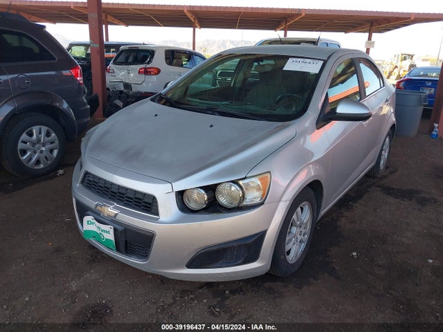 Chevrolet Sonic Lt Auto 2014 1G1JC5SG4E4100694 Image 2