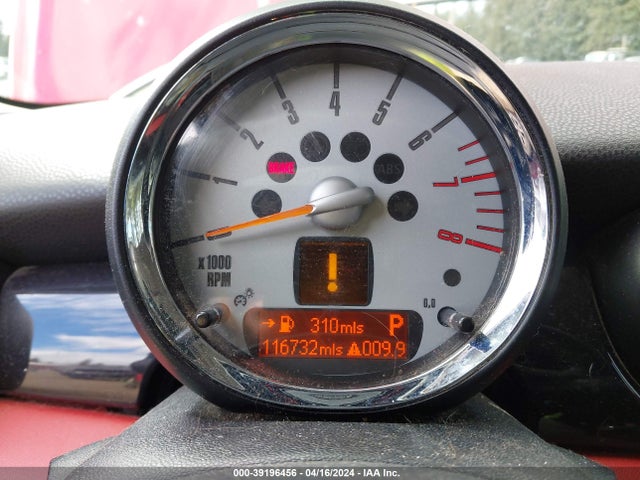 2010 MINI COOPER WMWMF3C51ATZ60966 Photo 6