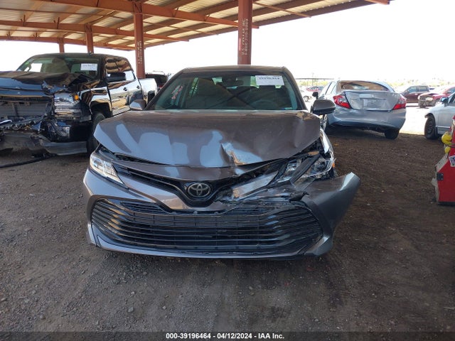 Toyota CAMRY LE 2018 4T1B11HK2JU636748 Image 12