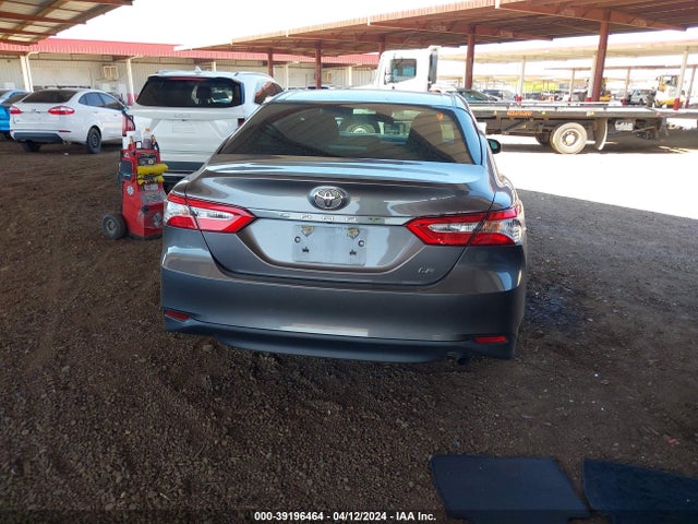 Toyota CAMRY LE 2018 4T1B11HK2JU636748 Image 16