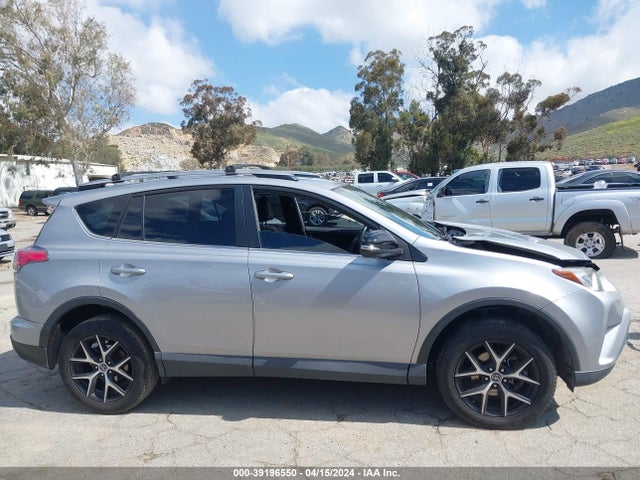 Toyota RAV4 SE 2018 2T3NFREV2JW491858 Image 14