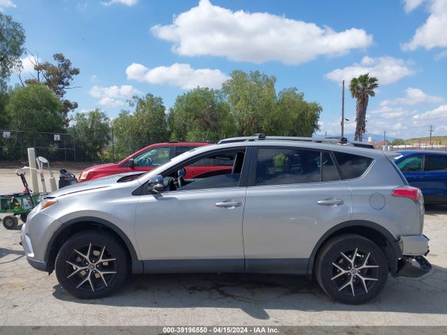 Toyota RAV4 SE 2018 2T3NFREV2JW491858 Image 15