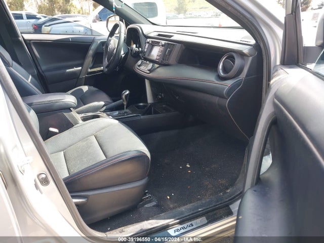 Toyota RAV4 SE 2018 2T3NFREV2JW491858 Image 5