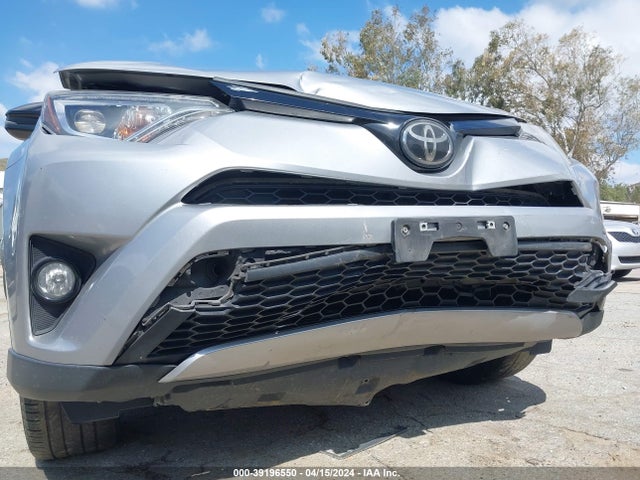 Toyota RAV4 SE 2018 2T3NFREV2JW491858 Image 6