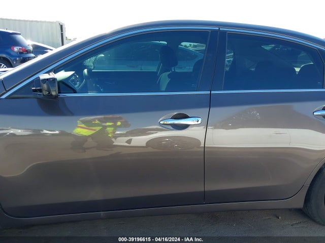 Nissan Altima 2.5 S 2015 1N4AL3AP5FN907644 Image 14