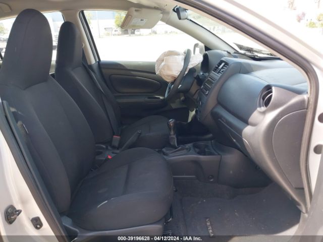 3N1CN7AP2FL882273 Nissan Versa 1.6 S