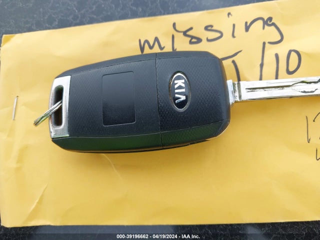 KIA Optima Lx 2015 KNAGM4A7XF5664675 Image 11
