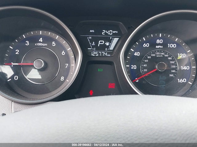 Hyundai ELANTRA SE 2016 5NPDH4AEXGH696469 Image 7