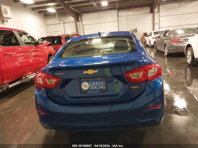 Chevrolet Cruze Lt Auto 2017 1G1BE5SMXH7222421 Image 16