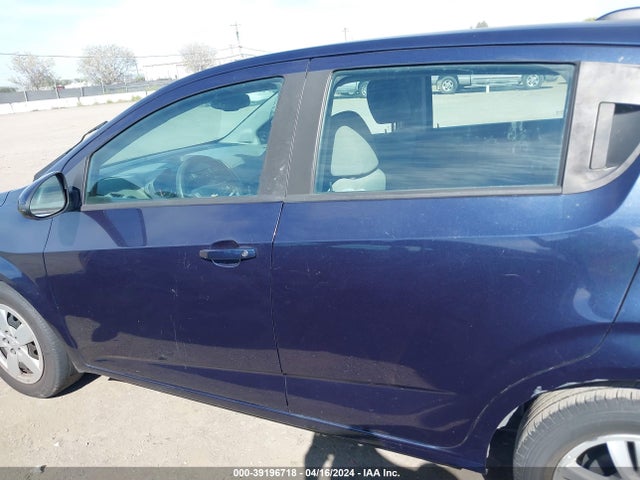 Chevrolet Sonic Ls Auto 2016 1G1JA6SG8G4176272 Image 14