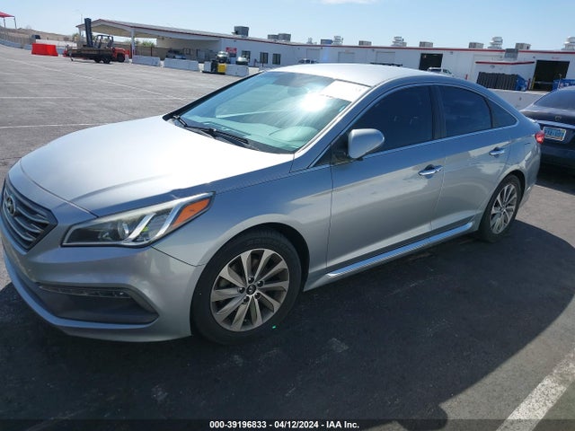 Hyundai Sonata Sport 2015 5NPE34AF1FH100627 Image 2