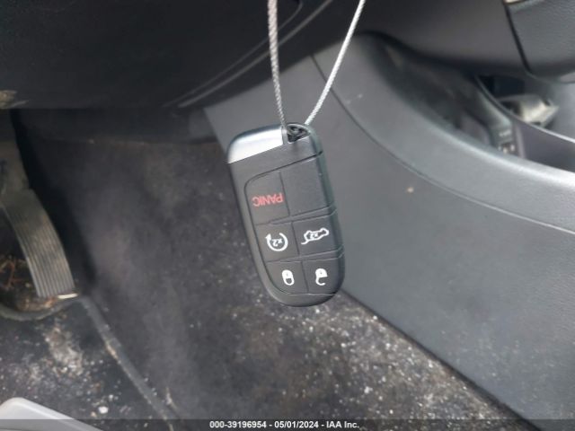 1C4RDHAG5JC431388 Dodge Durango Sxt Rwd