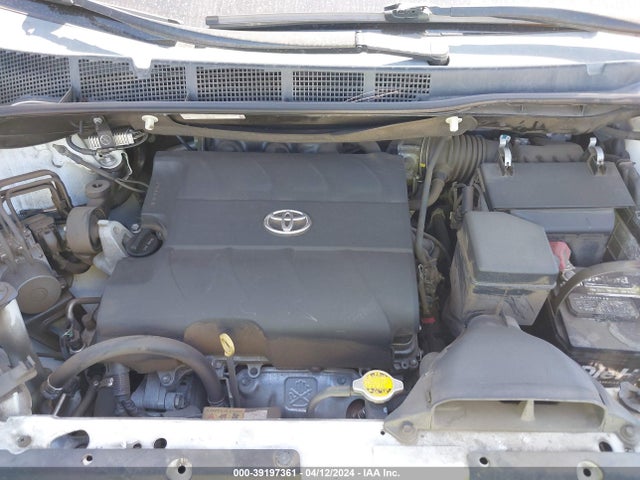 Toyota Sienna Xle 8 Passenger 2016 5TDYK3DC2GS702282 Image 10