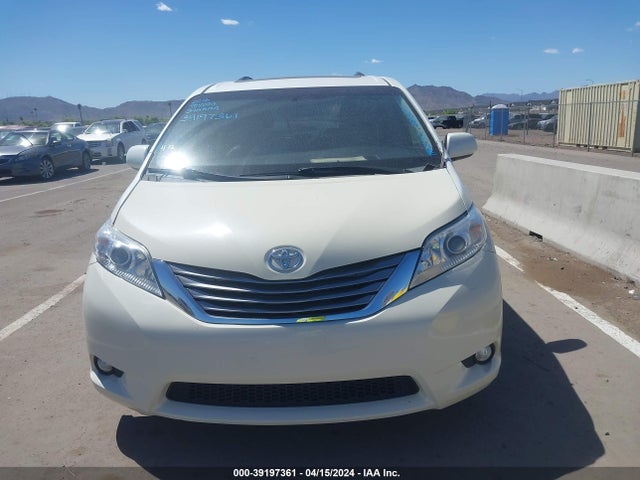 Toyota Sienna Xle 8 Passenger 2016 5TDYK3DC2GS702282 Image 13