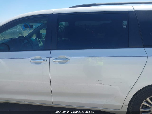Toyota Sienna Xle 8 Passenger 2016 5TDYK3DC2GS702282 Image 15
