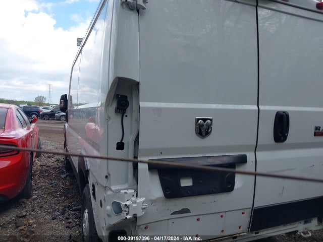 3C6TRVAG2KE536493 RAM Promaster 1500 Low Roof 136 Wb