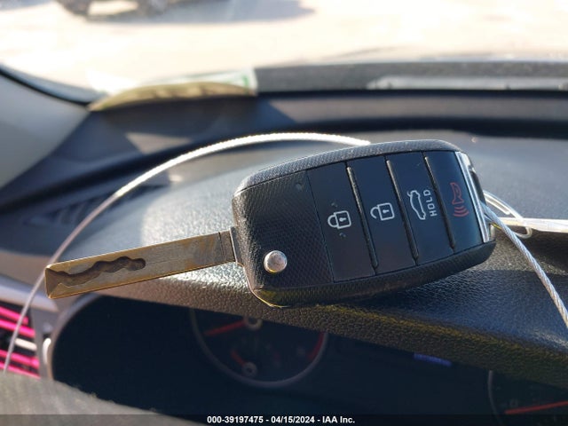 KIA Optima Lx 2016 5XXGT4L33GG002028 Image 11