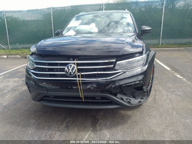 3VV2B7AX2NM118208 Volkswagen Tiguan 2.0t Se