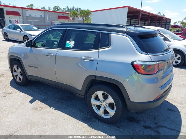3C4NJCBB6JT122319 Jeep Compass Latitude Fwd