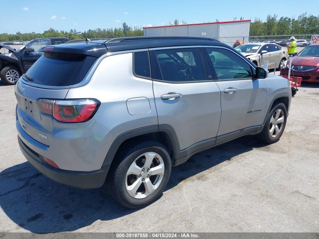 3C4NJCBB6JT122319 Jeep Compass Latitude Fwd