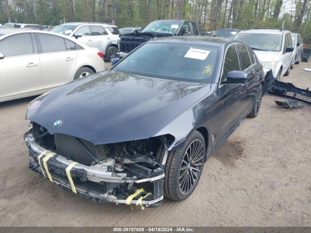 WBAJE7C30HG887037 BMW 540i Xdrive