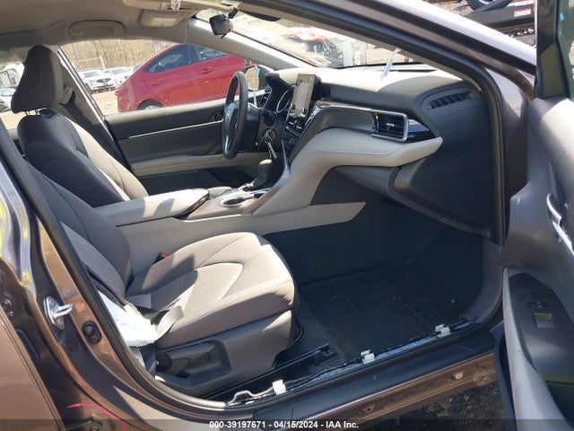 Toyota CAMRY LE 2023 4T1C11AK2PU125810 Image 5
