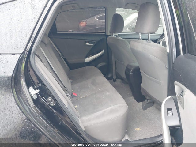 Toyota Prius Two 2014 JTDKN3DUXE1742559 Image 8