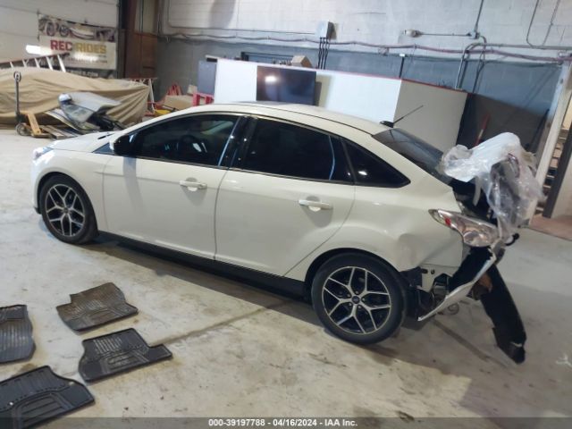 1FADP3H24JL225886 Ford FOCUS SEL