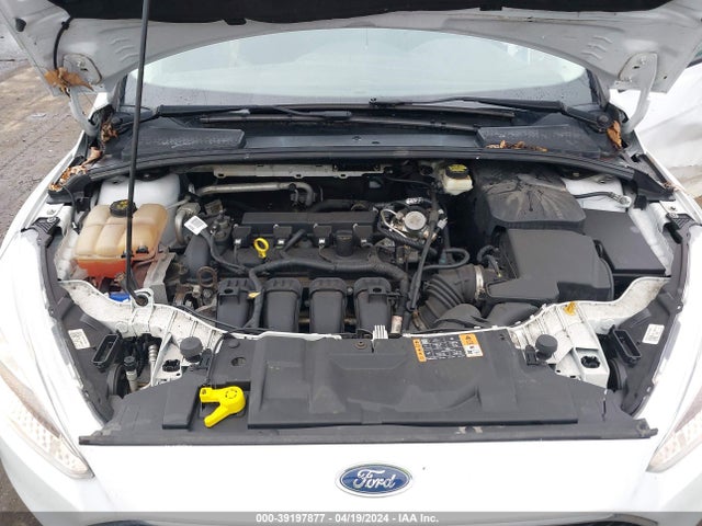 Ford FOCUS SE 2017 1FADP3K20HL216654 Image 10