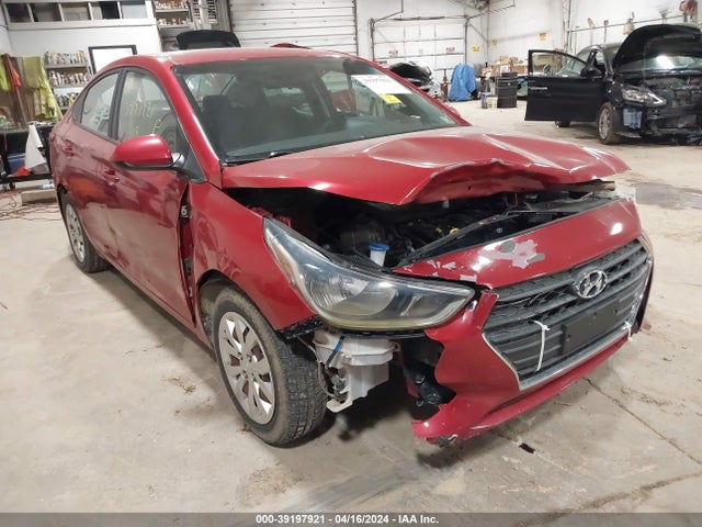 2018 3KPC24A36JE029535 main image