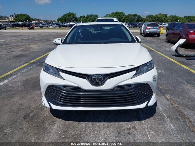 Toyota CAMRY LE 2018 JTNB11HK0J3015272 Image 13