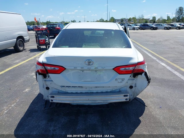 Toyota CAMRY LE 2018 JTNB11HK0J3015272 Image 17