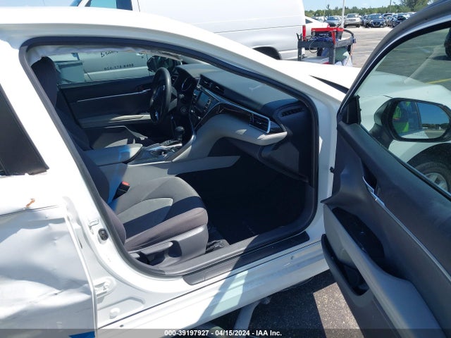 Toyota CAMRY LE 2018 JTNB11HK0J3015272 Image 5