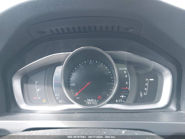 Volvo V60 T5 Drive-e Premier 2016 YV140MEK5G1319458 Image 16
